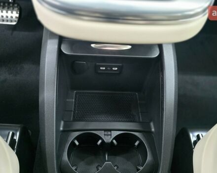 Мерседес В-Класс, объемом двигателя 2.14 л и пробегом 0 тыс. км за 124574 $, фото 31 на Automoto.ua