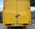 Желтый Мерседес В-Класс, объемом двигателя 0 л и пробегом 300 тыс. км за 4000 $, фото 3 на Automoto.ua