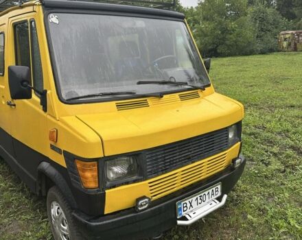 Жовтий Мерседес В-Клас, об'ємом двигуна 2.3 л та пробігом 280 тис. км за 2300 $, фото 1 на Automoto.ua