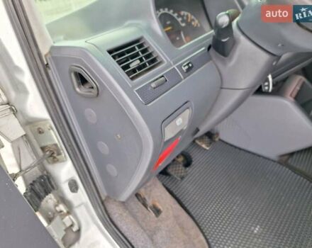 Сірий Мерседес В-Клас, об'ємом двигуна 2.2 л та пробігом 445 тис. км за 5900 $, фото 47 на Automoto.ua