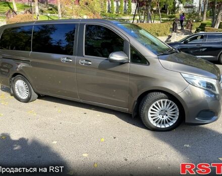 Мерседес В-Класс 2015 в Кропивницком (Кировограде) на Automoto.ua Серый Мерседес В-Класс, объемом двигателя 2.1 л и пробегом 350 тыс. км за 31000 $, фото 3 на Automoto.ua