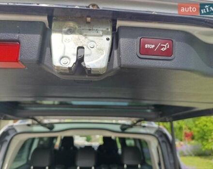 Серый Мерседес В-Класс, объемом двигателя 2.14 л и пробегом 158 тыс. км за 49053 $, фото 33 на Automoto.ua