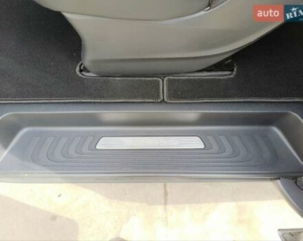 Серый Мерседес В-Класс, объемом двигателя 2.14 л и пробегом 158 тыс. км за 49053 $, фото 28 на Automoto.ua