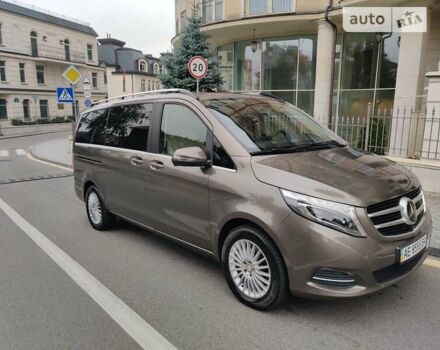 Серый Мерседес В-Класс, объемом двигателя 2.14 л и пробегом 230 тыс. км за 45000 $, фото 5 на Automoto.ua