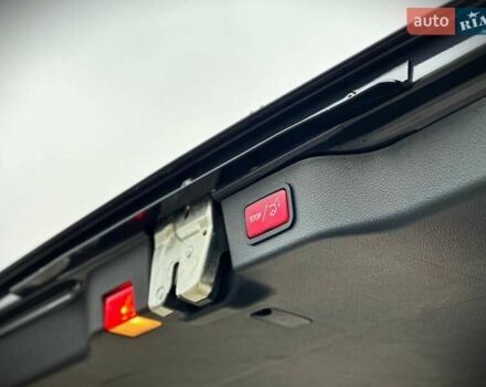 Серый Мерседес В-Класс, объемом двигателя 1.95 л и пробегом 69 тыс. км за 78500 $, фото 21 на Automoto.ua