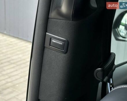 Серый Мерседес В-Класс, объемом двигателя 2.14 л и пробегом 71 тыс. км за 79000 $, фото 24 на Automoto.ua