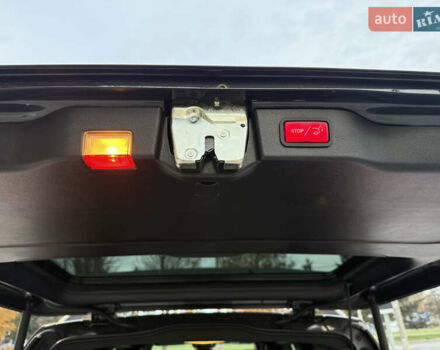 Серый Мерседес В-Класс, объемом двигателя 2.14 л и пробегом 197 тыс. км за 49999 $, фото 44 на Automoto.ua