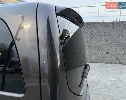 Серый Мерседес В-Класс, объемом двигателя 2.14 л и пробегом 197 тыс. км за 49999 $, фото 28 на Automoto.ua