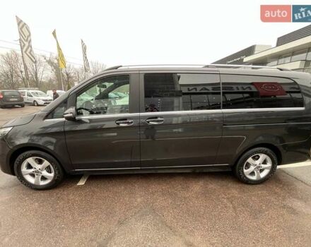 Серый Мерседес В-Класс, объемом двигателя 2.14 л и пробегом 26 тыс. км за 96000 $, фото 1 на Automoto.ua