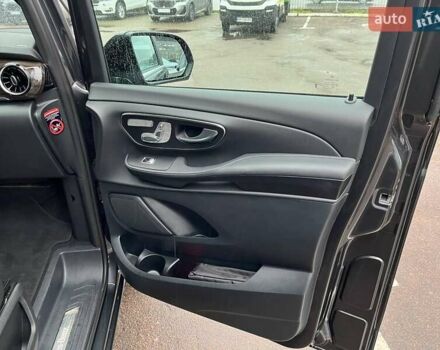 Серый Мерседес В-Класс, объемом двигателя 2.14 л и пробегом 26 тыс. км за 96000 $, фото 29 на Automoto.ua