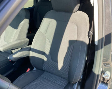 Сірий Мерседес В-Клас, об'ємом двигуна 1.95 л та пробігом 66 тис. км за 64999 $, фото 21 на Automoto.ua