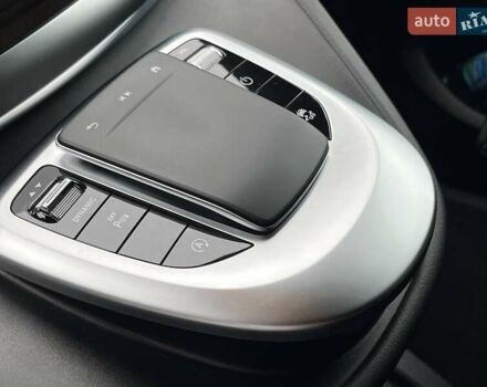 Серый Мерседес В-Класс, объемом двигателя 2.14 л и пробегом 26 тыс. км за 96000 $, фото 25 на Automoto.ua