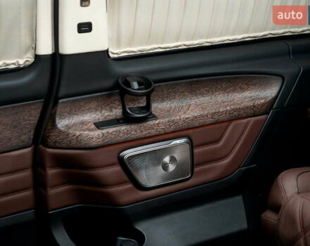 Серый Мерседес В-Класс, объемом двигателя 1.95 л и пробегом 5 тыс. км за 209116 $, фото 9 на Automoto.ua