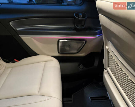 Серый Мерседес В-Класс, объемом двигателя 1.95 л и пробегом 19 тыс. км за 140000 $, фото 41 на Automoto.ua