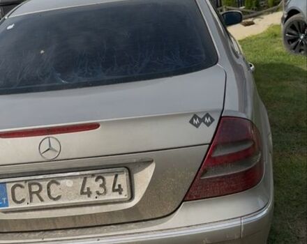 Серый Мерседес В-Класс, объемом двигателя 2.7 л и пробегом 300 тыс. км за 2900 $, фото 5 на Automoto.ua