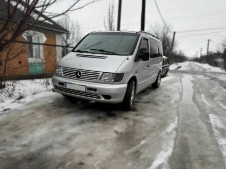 Серый Мерседес В-Класс, объемом двигателя 2.2 л и пробегом 300 тыс. км за 6300 $, фото 1 на Automoto.ua