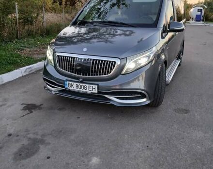Сірий Мерседес В-Клас, об'ємом двигуна 2.14 л та пробігом 350 тис. км за 44000 $, фото 1 на Automoto.ua