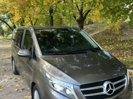 Мерседес В-Класс 2015 в Кропивницком (Кировограде) на Automoto.ua Серый Мерседес В-Класс, объемом двигателя 2.1 л и пробегом 340 тыс. км за 31000 $, фото 1 на Automoto.ua