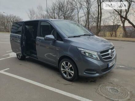 Мерседес В-Клас 2017 у Києві на Automoto.ua Сірий Мерседес В-Клас, об'ємом двигуна 2.1 л та пробігом 115 тис. км за 54500 $, фото 1 на Automoto.ua