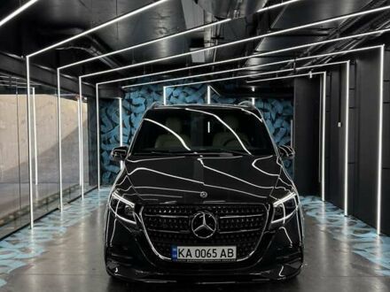 Мерседес В-Класс 2025 в Киеве на Automoto.ua Серый Мерседес В-Класс, объемом двигателя 1.95 л и пробегом 4 тыс. км за 147500 $, фото 1 на Automoto.ua