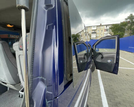 Синій Мерседес В-Клас, об'ємом двигуна 2.15 л та пробігом 380 тис. км за 5555 $, фото 19 на Automoto.ua