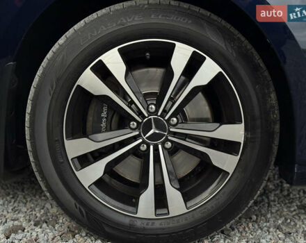 Синий Мерседес В-Класс, объемом двигателя 2.2 л и пробегом 317 тыс. км за 34990 $, фото 5 на Automoto.ua