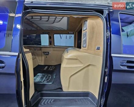 Синий Мерседес В-Класс, объемом двигателя 2 л и пробегом 13 тыс. км за 129999 $, фото 30 на Automoto.ua