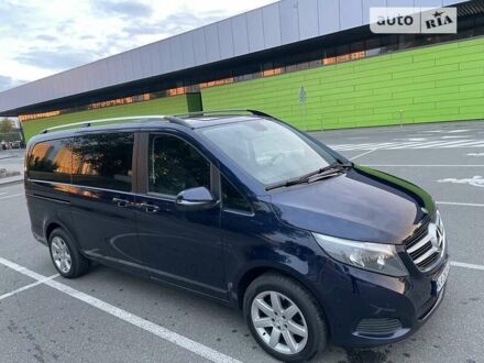 Мерседес В-Класс 2017 в Киеве на Automoto.ua Синий Мерседес В-Класс, объемом двигателя 2.2 л и пробегом 97 тыс. км за 46500 $, фото 1 на Automoto.ua