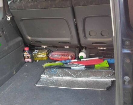 Черный Мерседес Ванео, объемом двигателя 1.9 л и пробегом 155 тыс. км за 4500 $, фото 6 на Automoto.ua