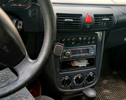 Мерседес Ванео 2003 у Чернігові на Automoto.ua Чорний Мерседес Ванео, об'ємом двигуна 1.6 л та пробігом 300 тис. км за 3500 $, фото 2 на Automoto.ua