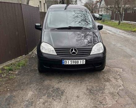 Черный Мерседес Ванео, объемом двигателя 1.7 л и пробегом 280 тыс. км за 4000 $, фото 1 на Automoto.ua