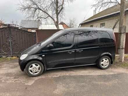 Черный Мерседес Ванео, объемом двигателя 1.7 л и пробегом 280 тыс. км за 4000 $, фото 1 на Automoto.ua