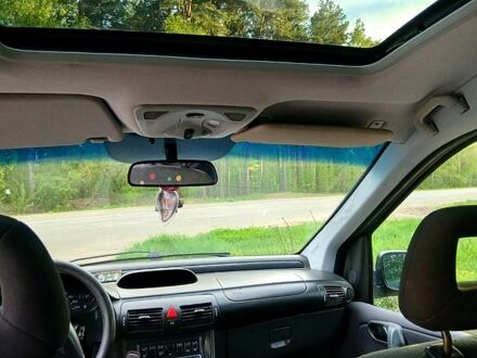 Черный Мерседес Ванео, объемом двигателя 1.6 л и пробегом 300 тыс. км за 3500 $, фото 1 на Automoto.ua