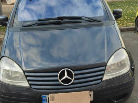 Черный Мерседес Ванео, объемом двигателя 1.9 л и пробегом 155 тыс. км за 4500 $, фото 1 на Automoto.ua