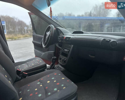 Красный Мерседес Ванео, объемом двигателя 1.7 л и пробегом 284 тыс. км за 4900 $, фото 9 на Automoto.ua