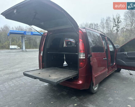 Красный Мерседес Ванео, объемом двигателя 1.7 л и пробегом 284 тыс. км за 4900 $, фото 5 на Automoto.ua