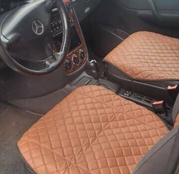 Серый Мерседес Ванео, объемом двигателя 1.69 л и пробегом 170 тыс. км за 4200 $, фото 16 на Automoto.ua