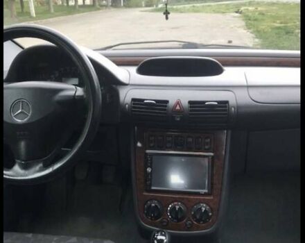 Серый Мерседес Ванео, объемом двигателя 1.6 л и пробегом 202 тыс. км за 4000 $, фото 6 на Automoto.ua