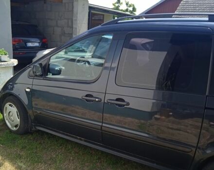 Серый Мерседес Ванео, объемом двигателя 1.6 л и пробегом 300 тыс. км за 3600 $, фото 2 на Automoto.ua