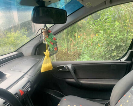 Серый Мерседес Ванео, объемом двигателя 1.69 л и пробегом 320 тыс. км за 2700 $, фото 6 на Automoto.ua