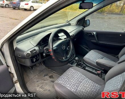 Серый Мерседес Ванео, объемом двигателя 1.7 л и пробегом 263 тыс. км за 2200 $, фото 4 на Automoto.ua