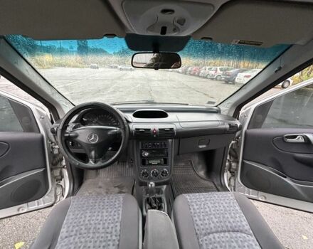 Мерседес Ванео 2004 в Харькове на Automoto.ua Серый Мерседес Ванео, объемом двигателя 1.7 л и пробегом 263 тыс. км за 2200 $, фото 7 на Automoto.ua