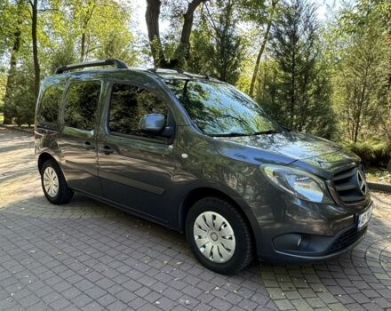 Серый Мерседес Ванео, объемом двигателя 1.5 л и пробегом 215 тыс. км за 11000 $, фото 2 на Automoto.ua