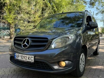 Сірий Мерседес Ванео, об'ємом двигуна 1.5 л та пробігом 215 тис. км за 11000 $, фото 1 на Automoto.ua