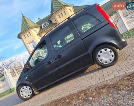 Синий Мерседес Ванео, объемом двигателя 1.7 л и пробегом 275 тыс. км за 2500 $, фото 1 на Automoto.ua