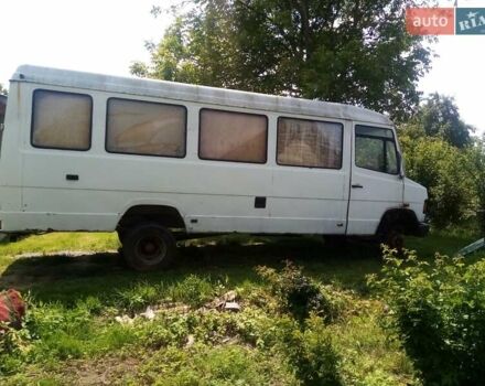 Білий Мерседес Варіо, об'ємом двигуна 3.7 л та пробігом 500 тис. км за 2900 $, фото 3 на Automoto.ua
