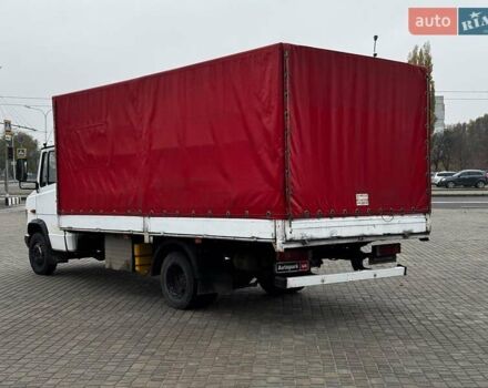 Білий Мерседес Варіо, об'ємом двигуна 4.2 л та пробігом 496 тис. км за 8390 $, фото 2 на Automoto.ua