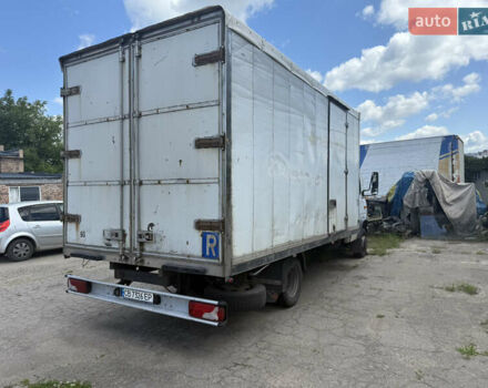 Белый Мерседес Варио, объемом двигателя 2.87 л и пробегом 670 тыс. км за 6000 $, фото 2 на Automoto.ua