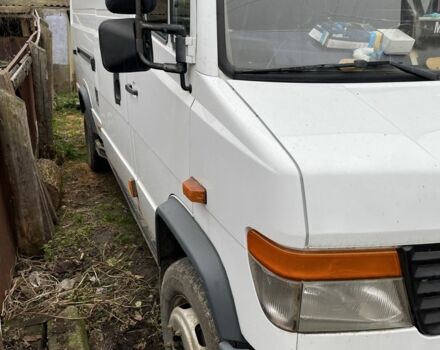 Белый Мерседес Варио, объемом двигателя 4.3 л и пробегом 600 тыс. км за 9999 $, фото 2 на Automoto.ua