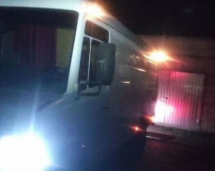 Белый Мерседес Варио, объемом двигателя 2.87 л и пробегом 663 тыс. км за 7500 $, фото 9 на Automoto.ua